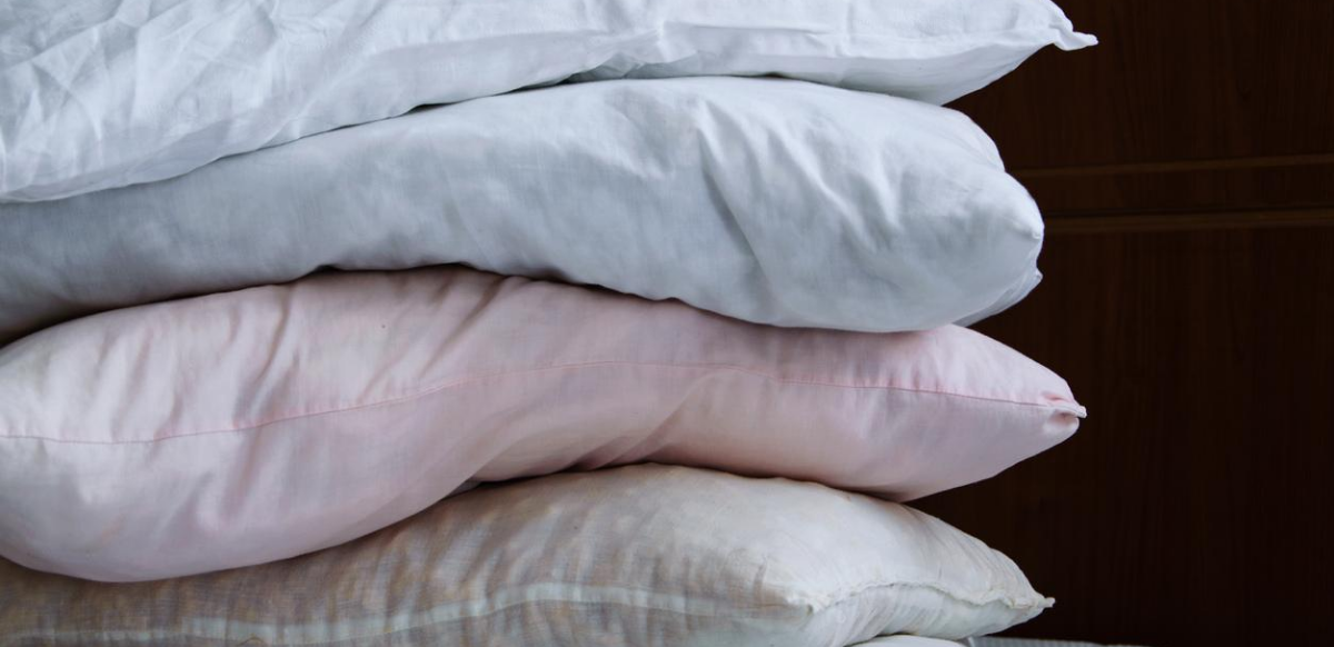 How To Dispose of Old Pillows